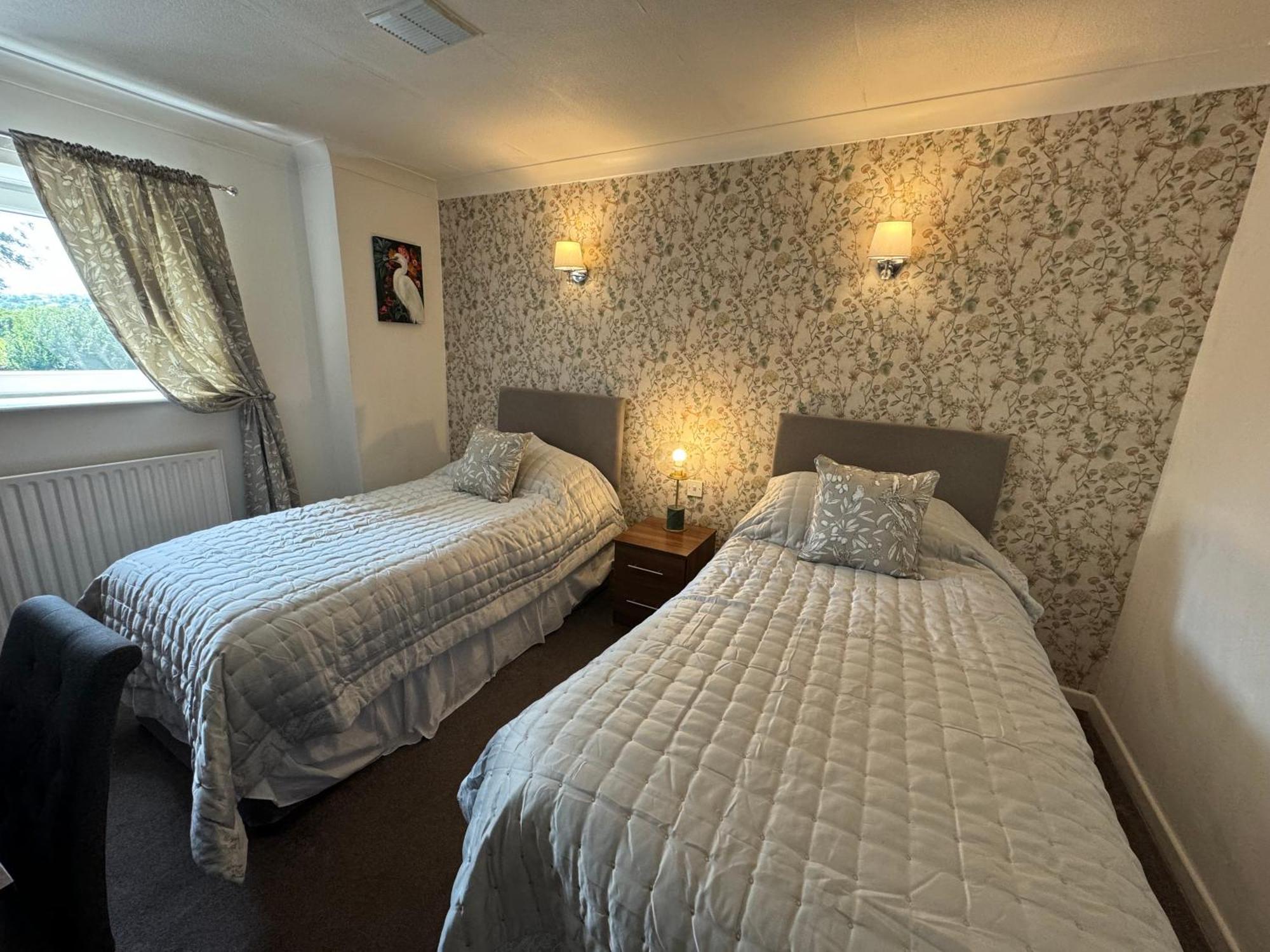 The Old Stone Trough Country Hotel Kelbrook Екстер'єр фото